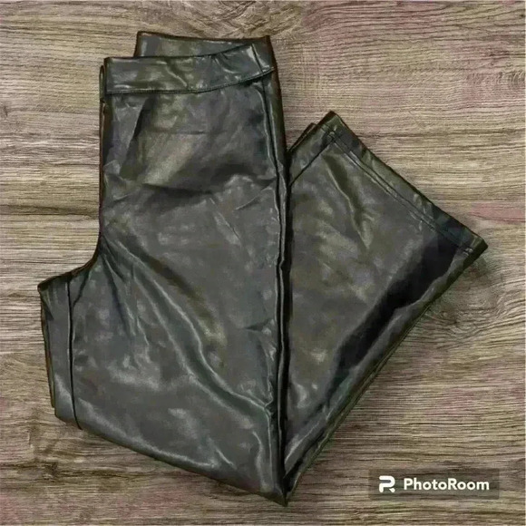 NWOT Stretch Faux Leather Pants Size Small - Picture 1 of 6